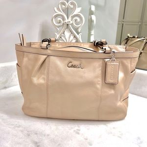 COACH Champagne Leather East West Gallery Tote Handbag